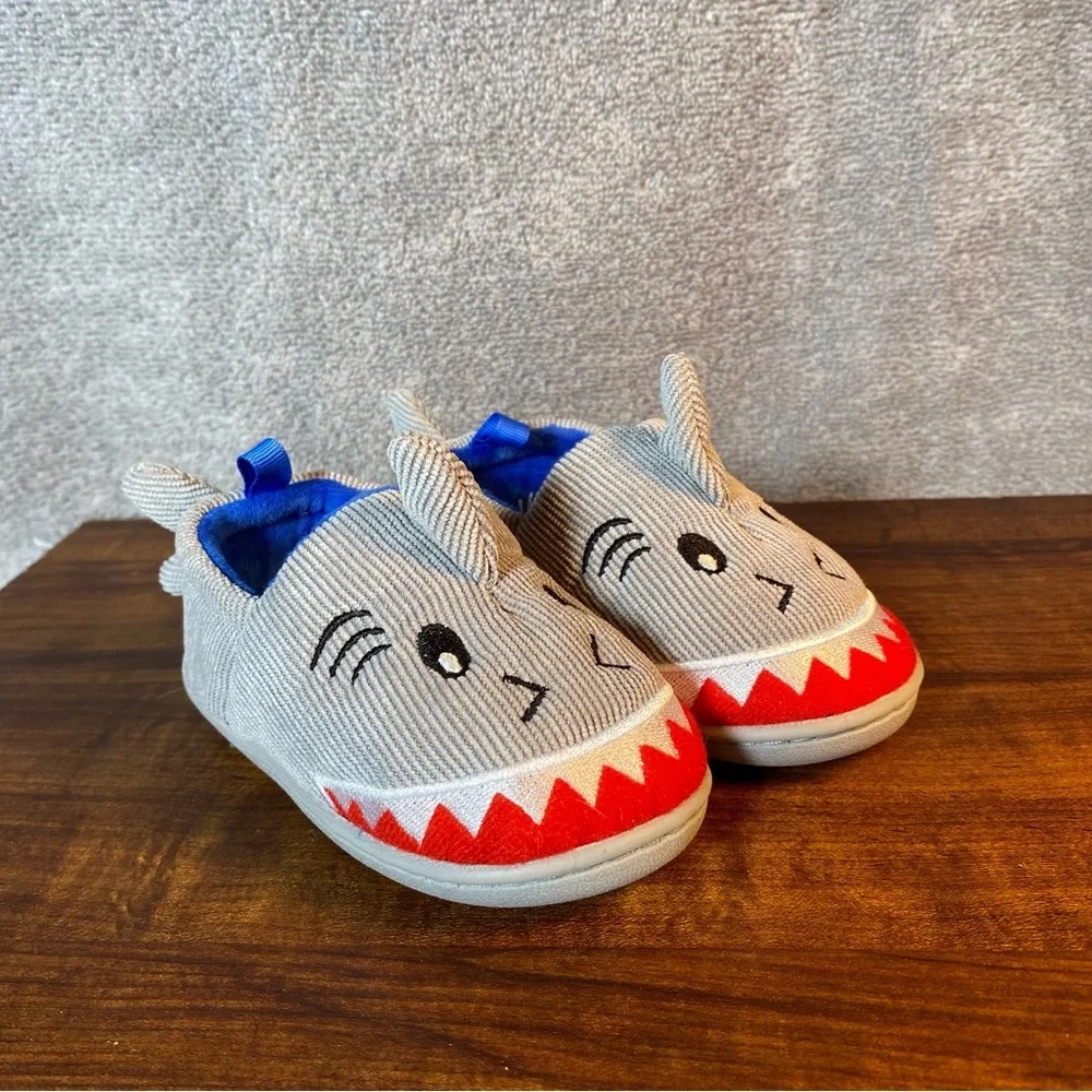 Wonder Nation Slippers Boys Size 6 Fits Up To 18 Months New